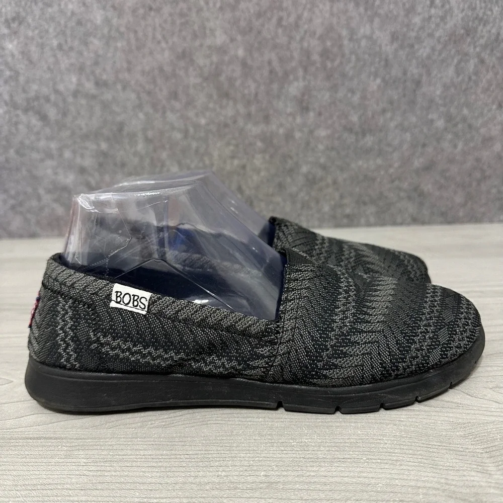 Skechers BOBS Womens Sz 10 Black Gray Patterned‎ Slip On Flat Shoes SN 33602 BLK